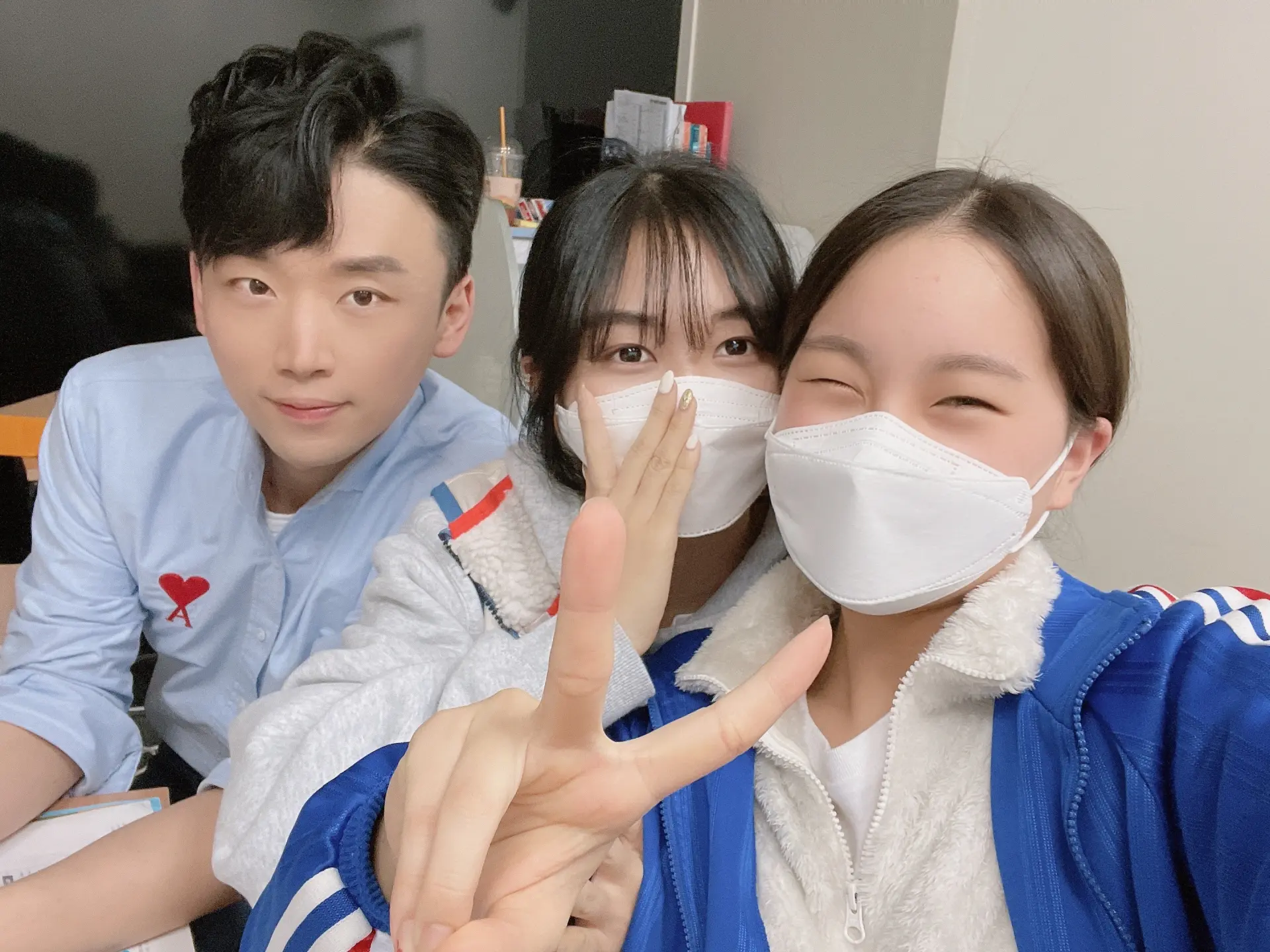 김우석 원장과 학생들